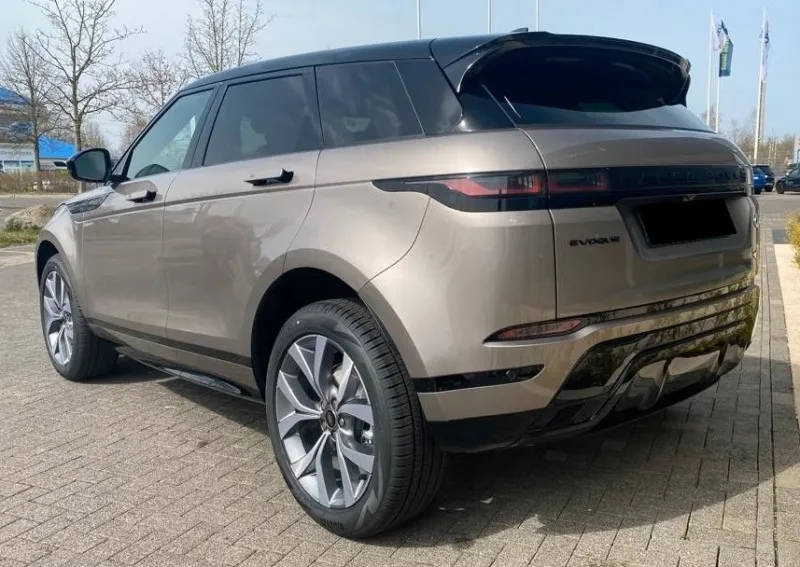 Land Rover Range Rover Evoque P200 =R-Dynamic SE= Black Pack/Panorama Гаранция Image 3